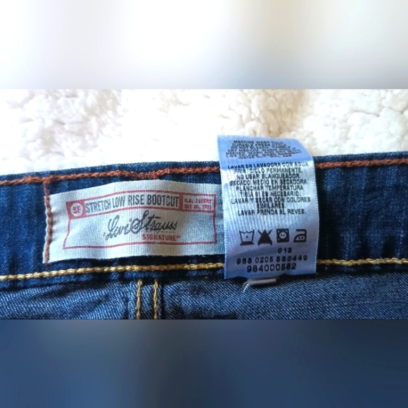 Vintage Levi Strauss Stretch Low Rise Boot Cut Jeans Misses Size 12 Short - Picture 3 of 7